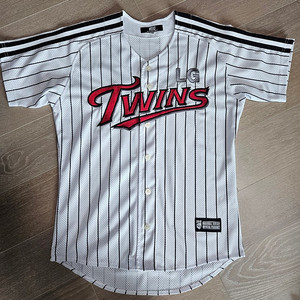 엘지트윈스 구 유니폼 12년도(이진영 마킹)