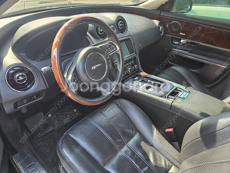 제규어 XJ 5.0 LWB P.L 2012년식 차량 중...--5