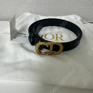 디올 벨트 풀박스 80사이즈