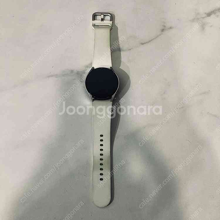 갤럭시 워치6 실버 40MM 액정깨끗! 케이블포함 8만...--0