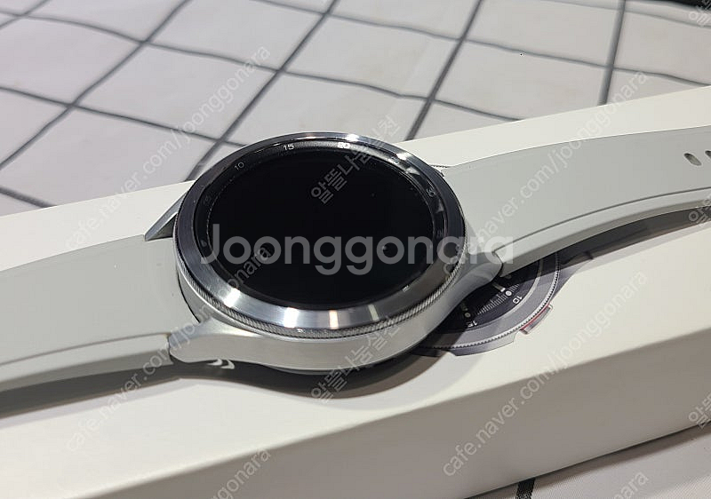 갤럭시워치4 클래식 실버, 46mm, GPS, 풀박스,--3