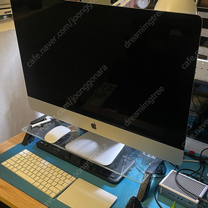 아이맥 iMac 2020 27" 3.6ghz 10core intel core i9 , ram 64gb, AMD Radeon Pro 5700XT 16GB , 1TB 모델 판매합니다.