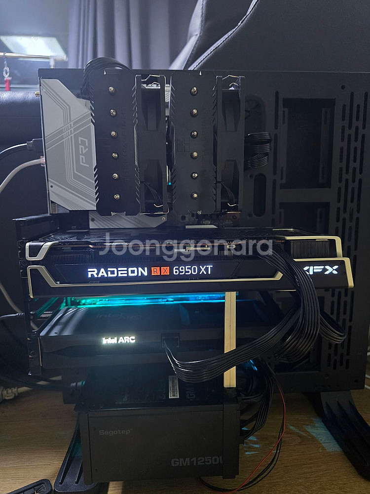 xfx 6950xt 판매합니다.--0