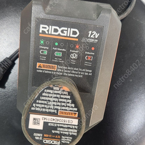 리지드 RIDGID 12v 배터리와 충전지 셋트 110V 판매합니다.