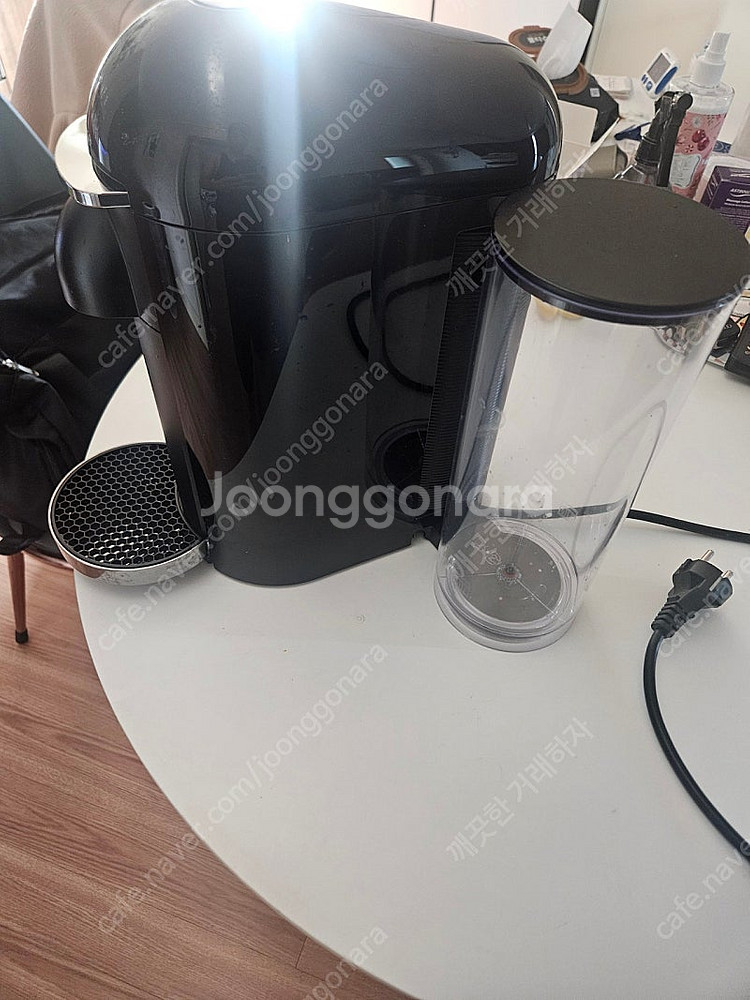 (세종)네스프레소 버츄오 커피머신 7만에 팝니다--0