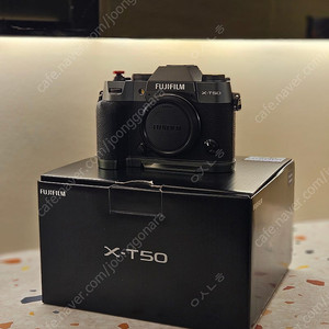 후지필름 X-T50 차콜 민트급 판매합니다. Fujifilm X-T50 보증 기간 남음