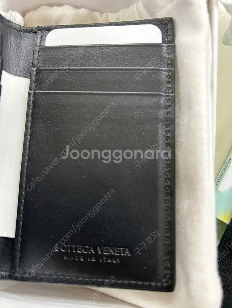 새상품급)보테가 베네타 플랩 카드 케이스 블랙(보테가--8