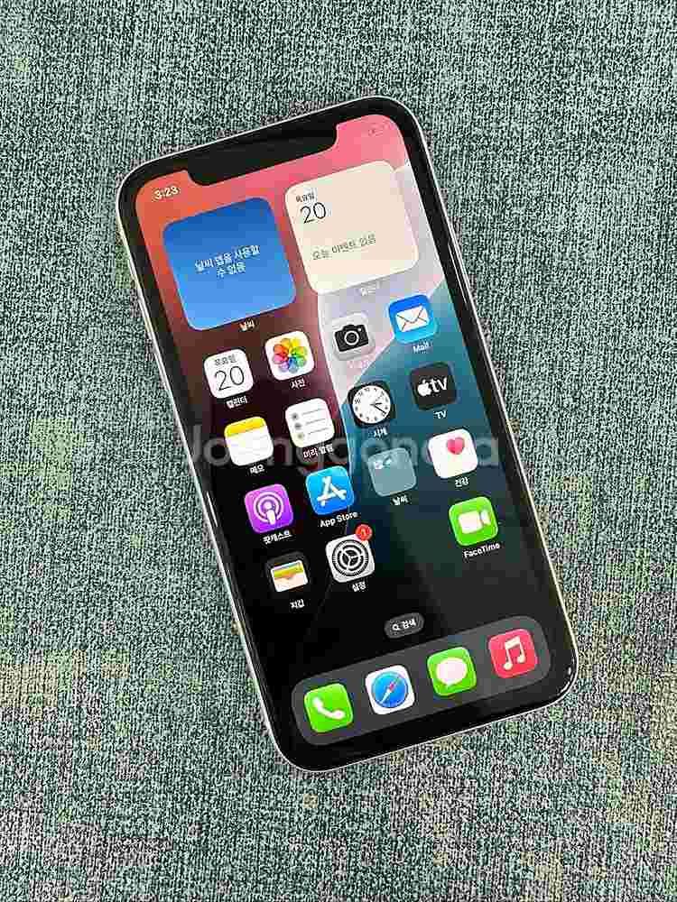 (A급) 아이폰XR 64G 화이트 배터리 76% 깨끗한...--2
