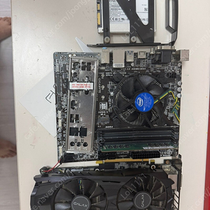 i7 - 6700 + B150 + DDR 4 8G + GTX 1060 셋트 팔아요(SSD 250G서비스)