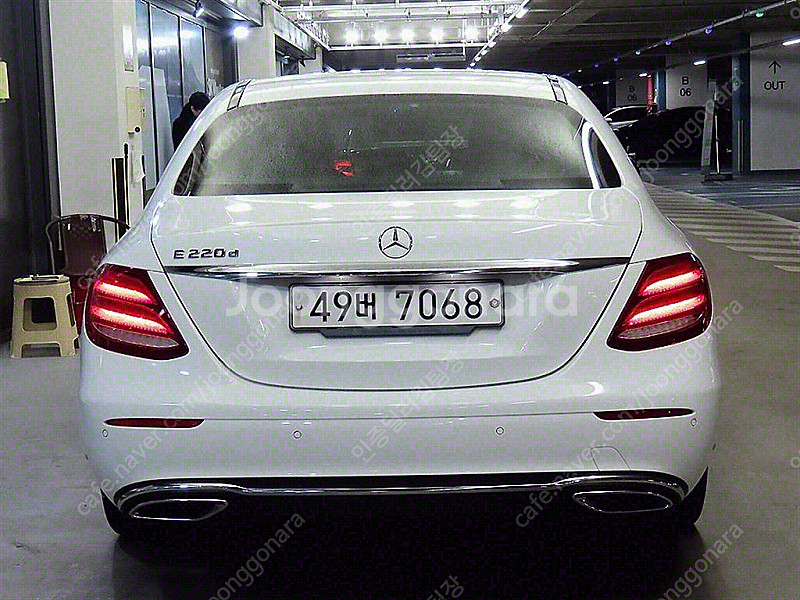 벤츠 E-클래스 W213 E220d 익스클루시브 중고차...--4