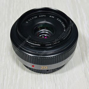 파나소닉 루믹스 마이크로포서드 20mm F1.7 팝니다.