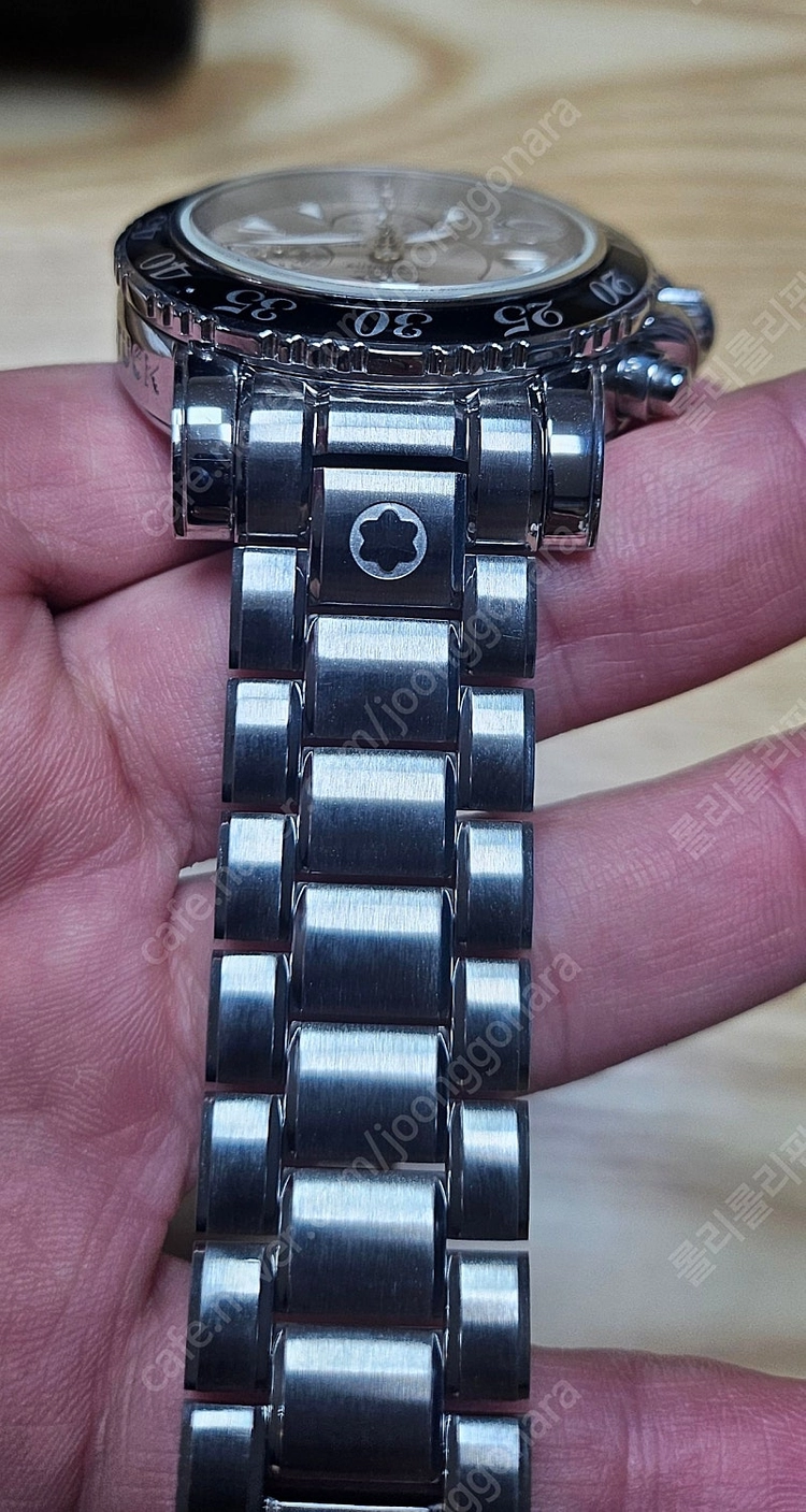 몽블랑 스포츠 크로노 스틸 40mm 이미지