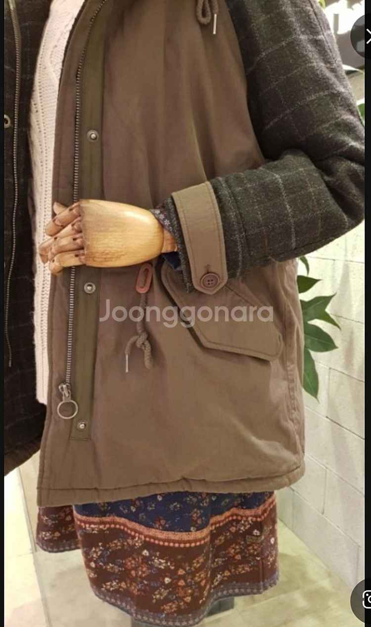 무배 새상품 S 퍼 트리밍 패딩 야상점퍼 써스데이아일랜...--4