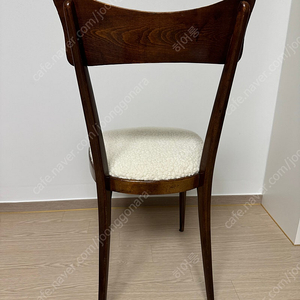 보테가디엔지 빈티지 체어