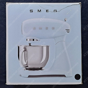 이탈리아 스메그 믹서기 (ITALIA SMEG Stand Mixer, SMF03BLEU)