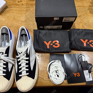 Y-3 요지스타 블루화이트