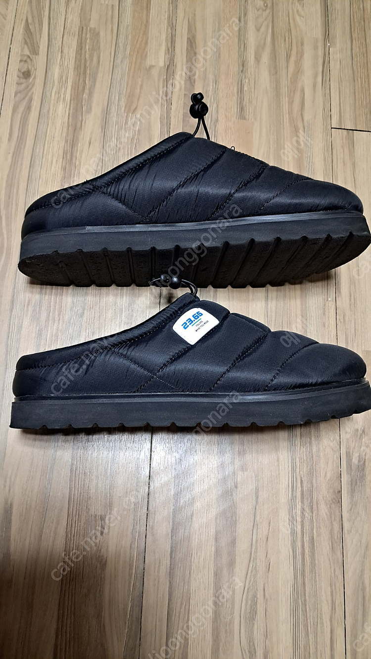 23.65 폴카 패딩 슬리퍼 290 2만원--1