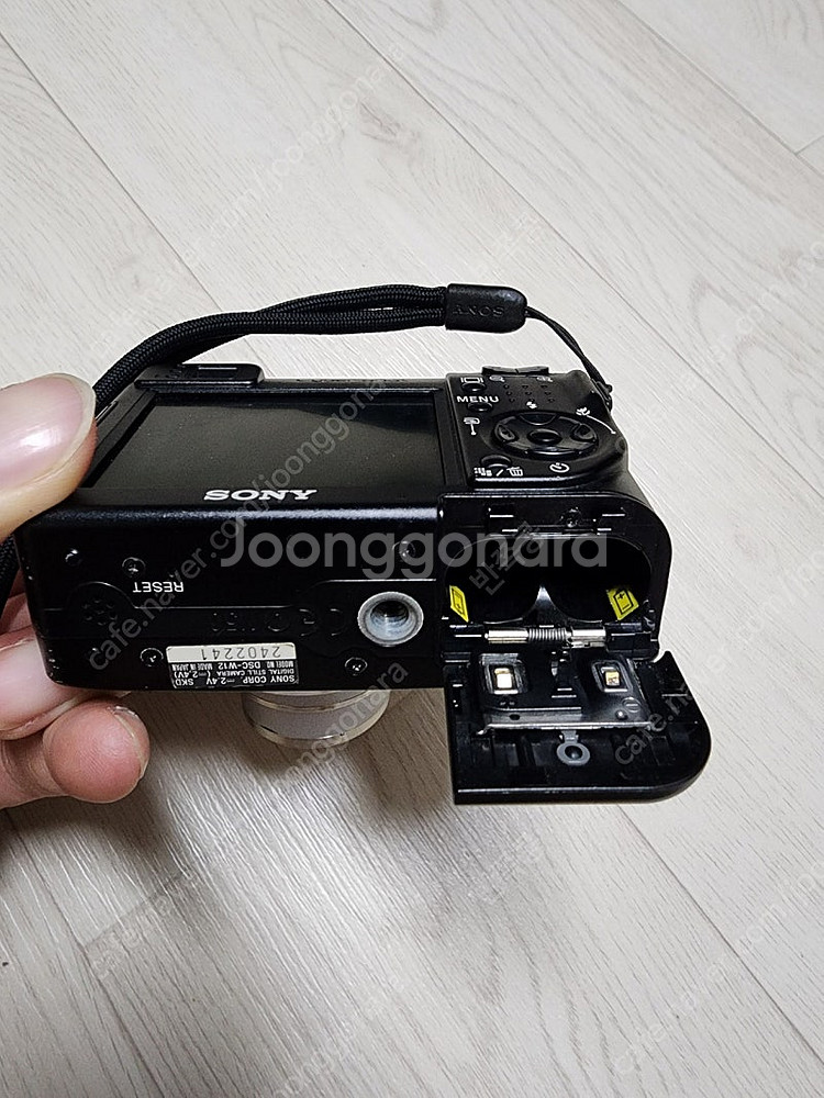 레트로 소니 Cyber-shot DSC-W12 판매합니다. 생산 20년 지남. 정상작동 8만원 택포--4