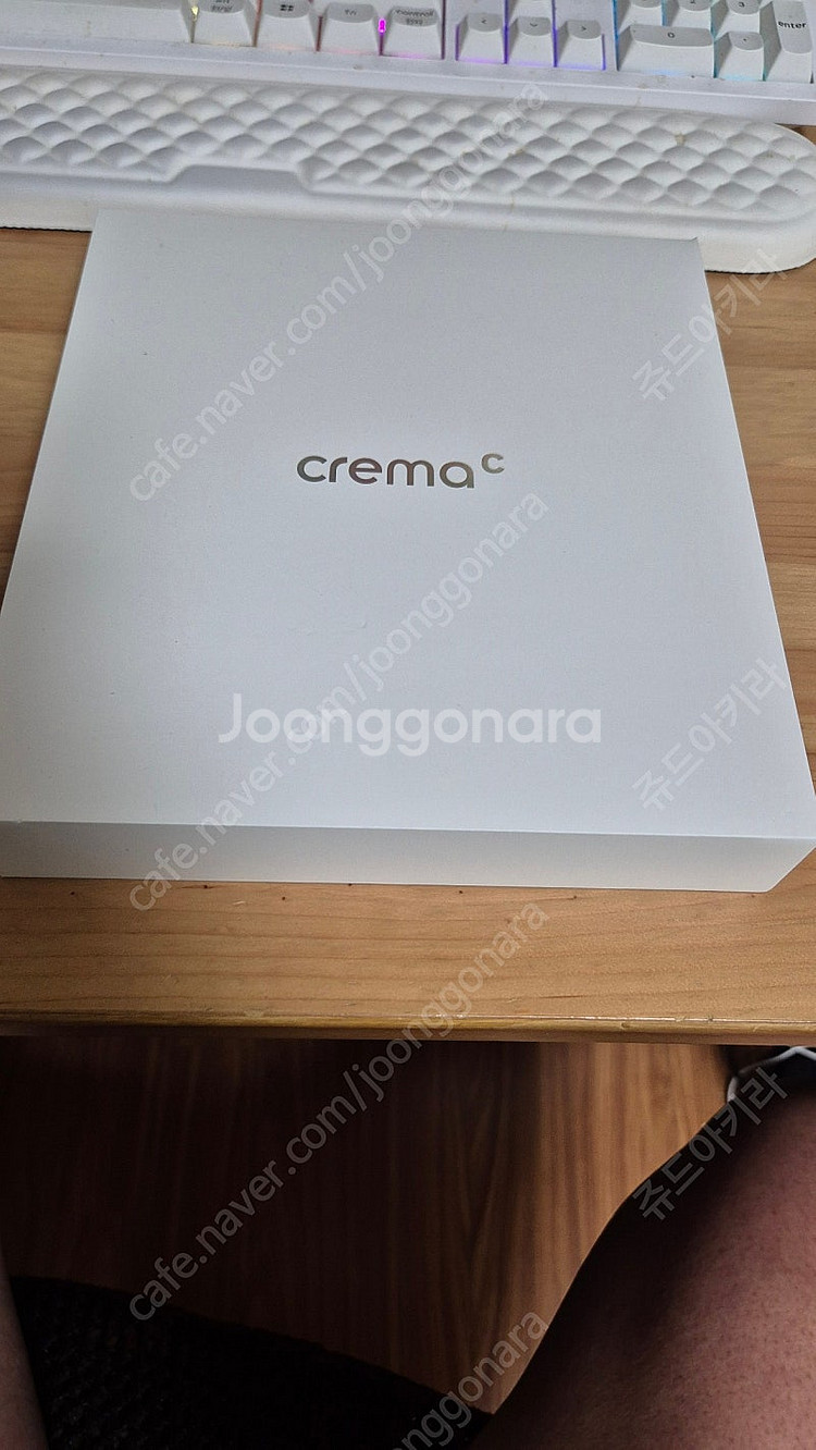 알라딘 이북리더기 크레마c 풀박+마그네틱 케이스+젤리케이스 판매합니다--4