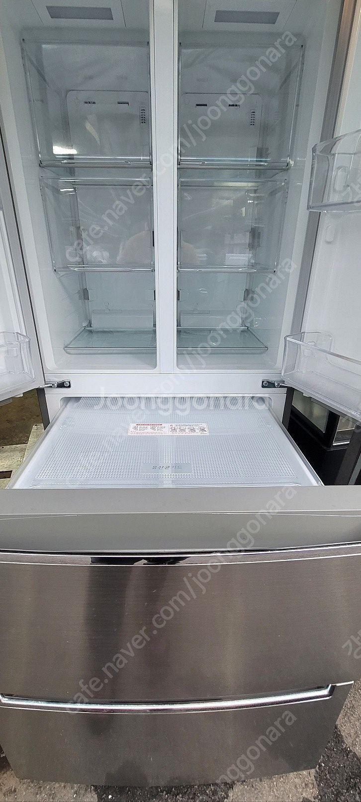 [판매]가정용 김치냉장고 400리터 LG 18년식 냉동...--0