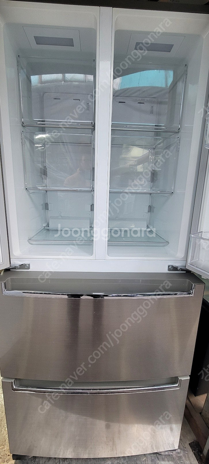 [판매]가정용 김치냉장고 400리터 LG 18년식 냉동...--3
