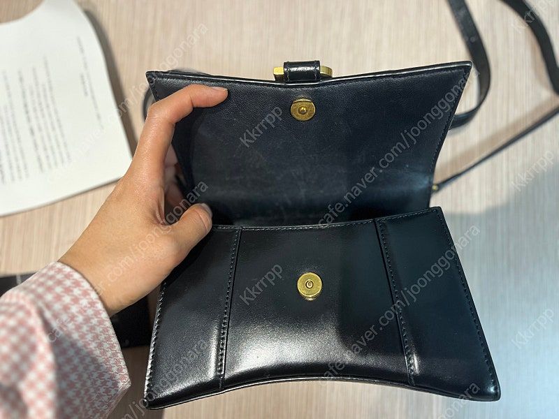 발렌시아가 아워글래스xs 이미지