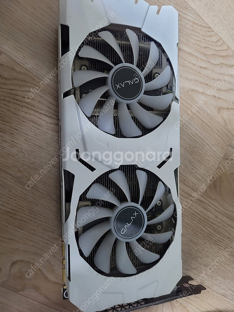 Gtx 1070 개간지 화이트 그래픽카드 팝니다--0