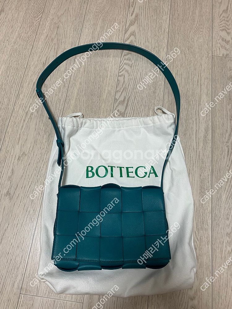 보테가베네타 카세트백--0