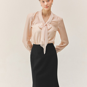 비에이유 바이 브라이드앤유 LAUREL Chiffon tie layered blouse (Soft pink) size 1