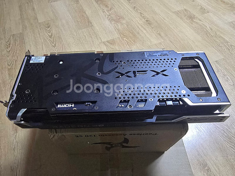 xfx 6950xt 판매합니다.--1