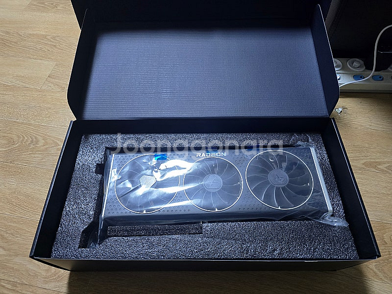 xfx 6950xt 판매합니다.--2