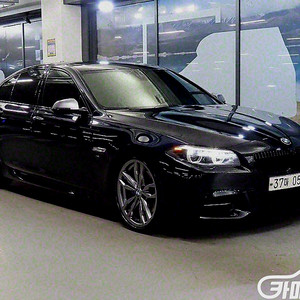 BMW [BMW]5시리즈 (F10) M550d xDrive 2015 년 중고차 믿음.신뢰로 판매합니다