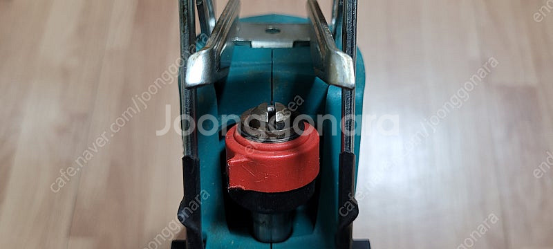 보쉬 10.8V Keo 정원용 컷소 판매합니다. - 8...--7