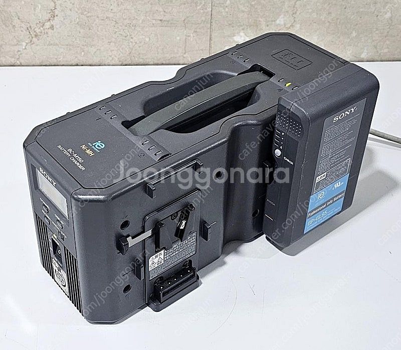 소니 BC-M150 & BP-GL95 세트--0