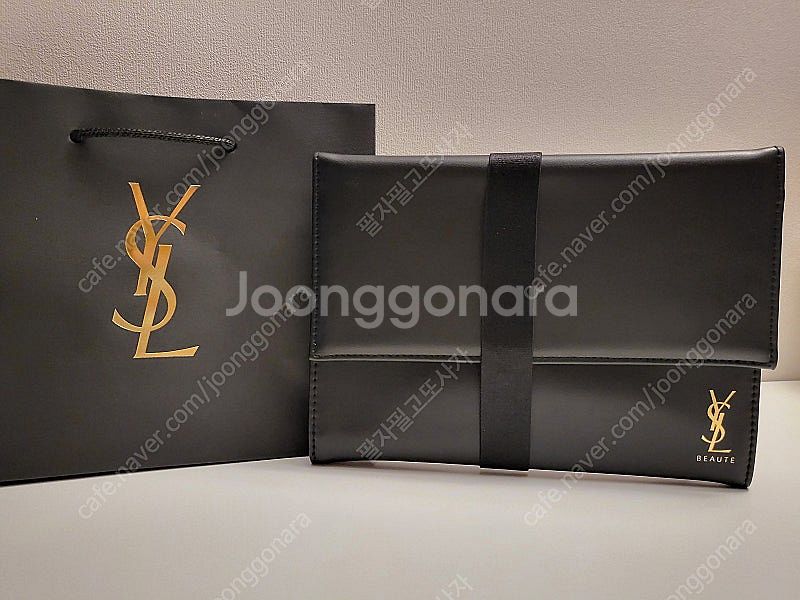 정품) 새상품 입생로랑 파우치 (코스메틱)--0