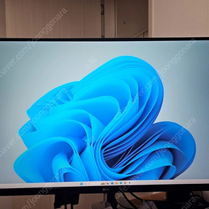 모니터 LG 32gk650f (144Hz)