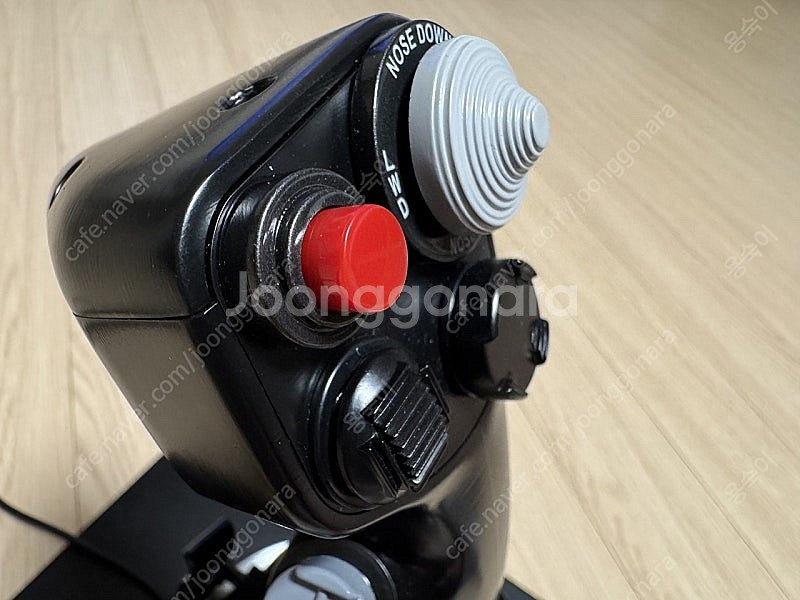 Thrustmaster HOTAS Warthog 조이스...--1