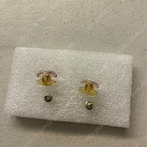 샤넬 미니 귀걸이