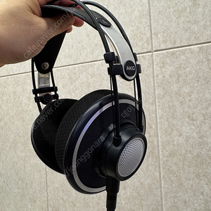 AKG K702 헤드폰