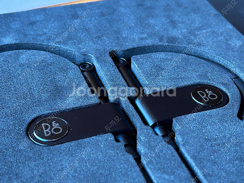 B&O 뱅앤올룹슨 이어셋 (A8)--2