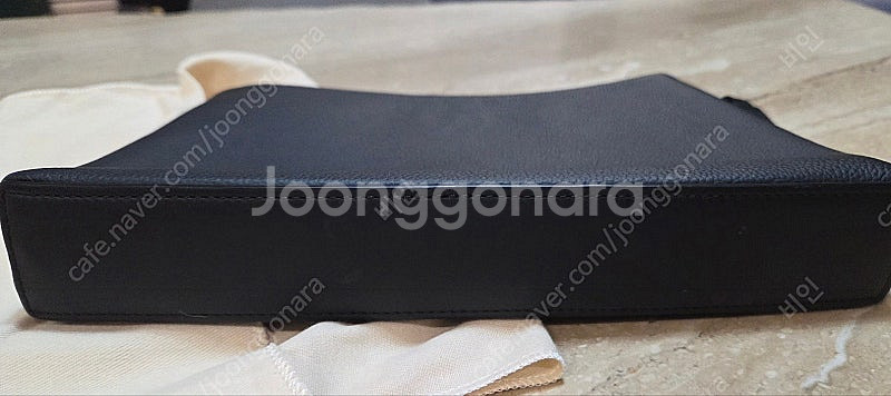루이비통 에어로그램 아이패드 파우치 클러치백 판매합니다...--3