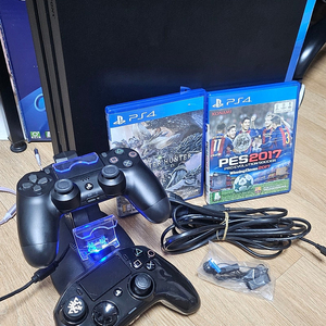 PS4 Pro 7218 1T 2인셋+충전거치대+시디2개