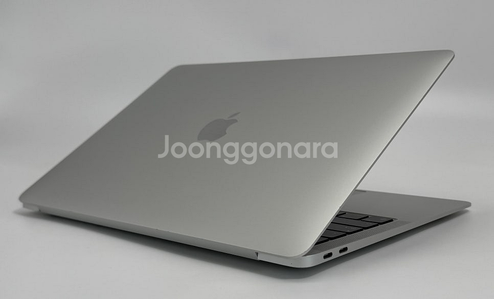 [애플] 맥북에어 2020 13인치 / M1 칩, 8G...--2