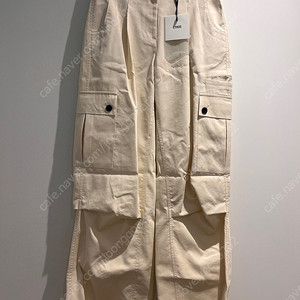 에토스 UTILITY BUCKLE PANTS