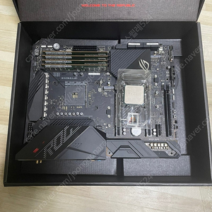 라이젠 9 5900x + Asus x570 dark hero + 램 32gb 팝니다.