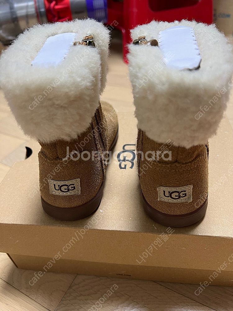 어그 UGG 키즈 조리2 스웨이드 양가죽 부츠--0