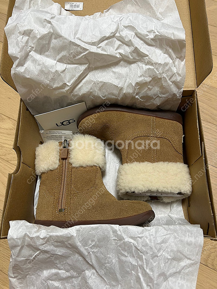 어그 UGG 키즈 조리2 스웨이드 양가죽 부츠--4
