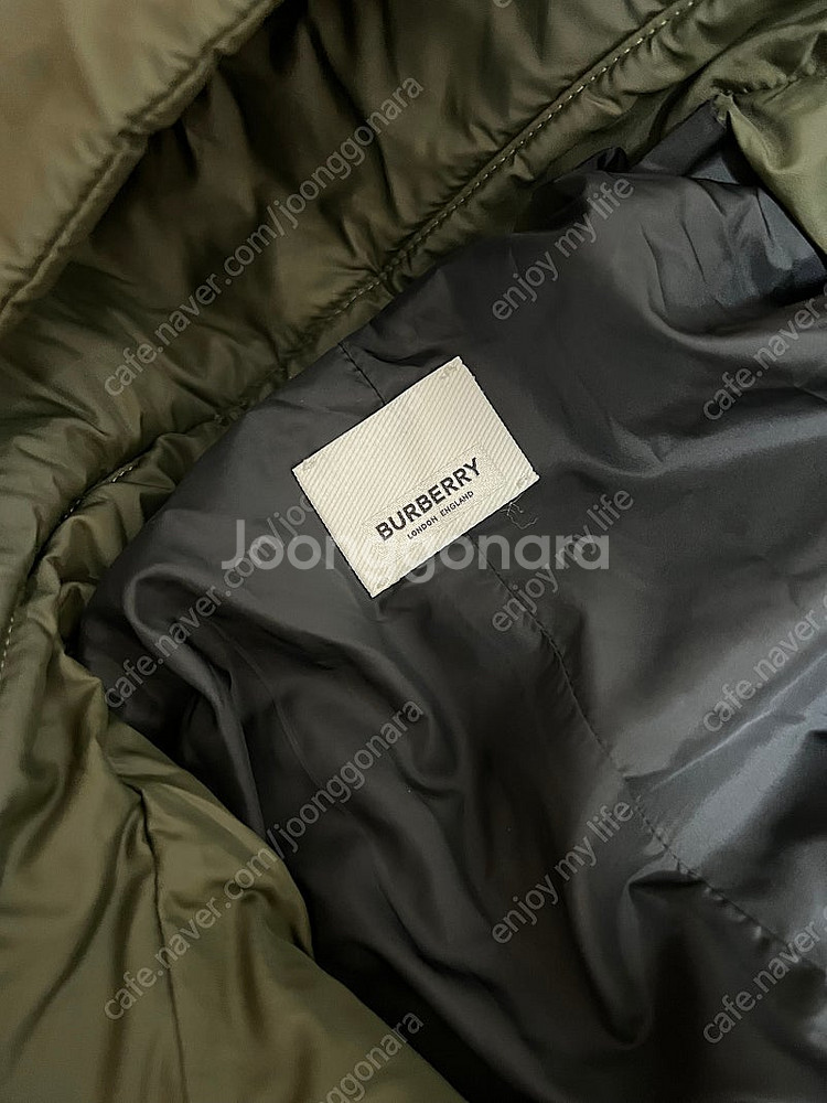 버버리 달머트 패딩 카키 xs--3