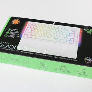 RAZER BlackWidow V4 (한글 각인) 키보드 화이트 미개봉 판매.