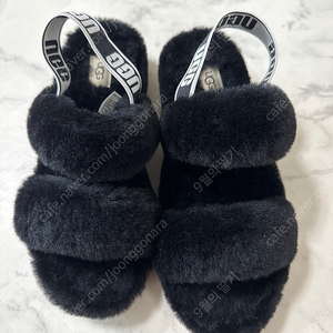 어그 오예 UGG OH YEAH SLIDE